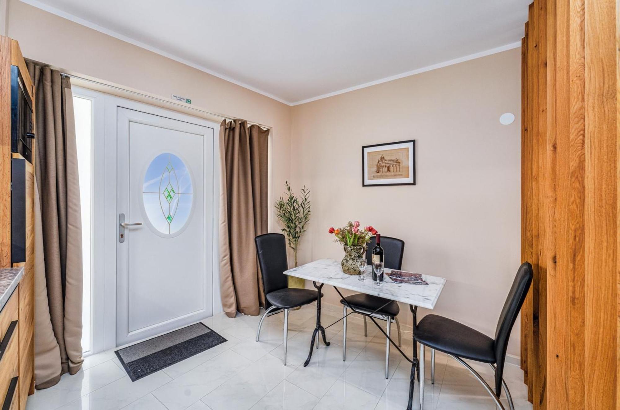 Samm Apartments Szybenik Zewnętrze zdjęcie